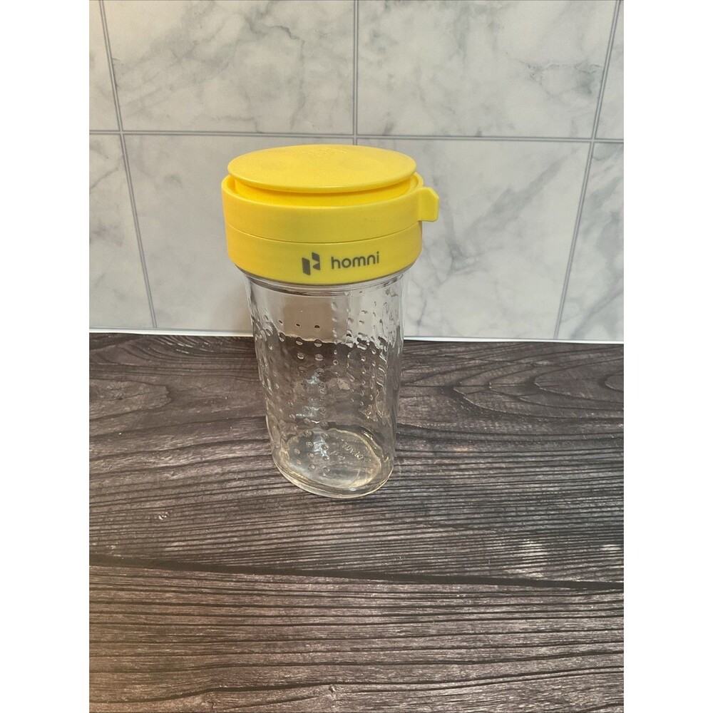Grated Homni Brand Cheese Shaker Bottle Clear Spice Dispenser with Lid